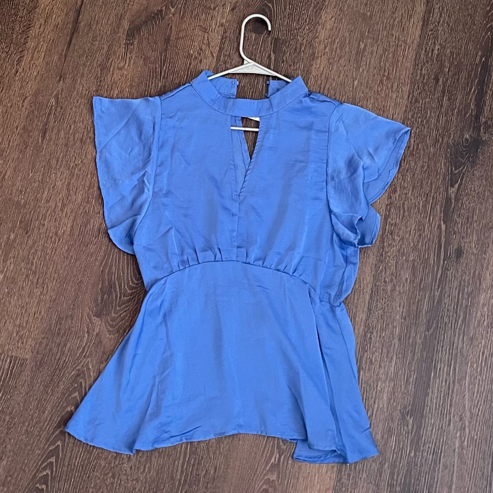 Womens sleeveless top